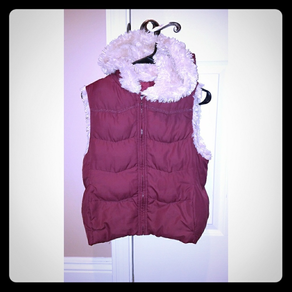 Vest with fur